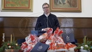 Vučićeva božićna poruka